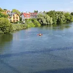 Kapitanska 3*